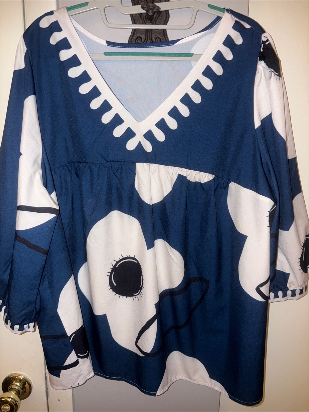 Women's Navy & White Floral V-Neck Top